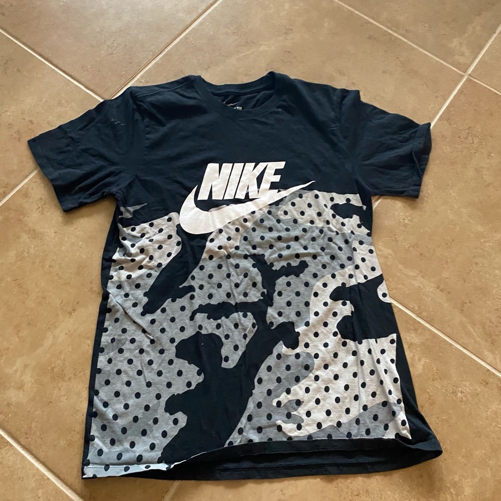 Nike Tee